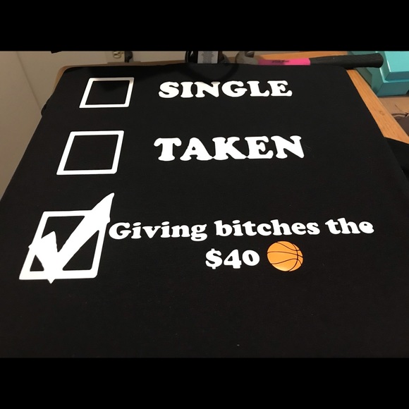 T shirts - Picture 1 of 3
